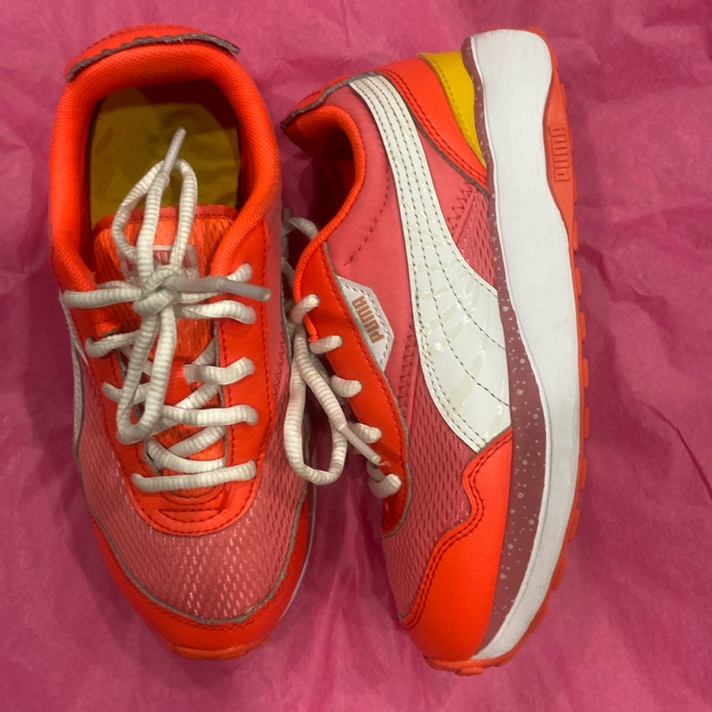 Puma shoe size 3c big girl